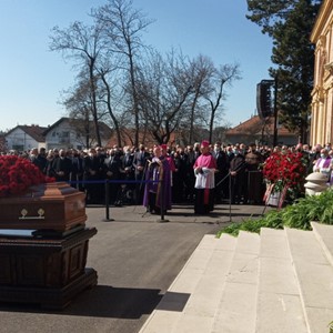 Biskup Gorski predvodio sprovodne obrede za preminulog gradonačelnika Grada Zagreba Milana Bandića